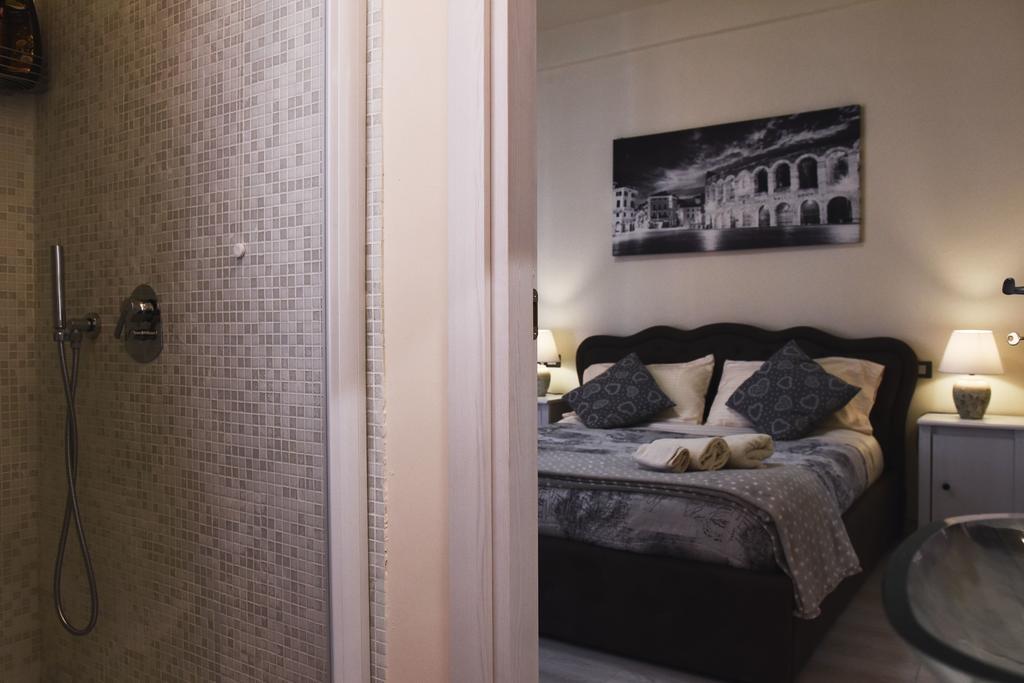 Residenza Elisabetta Hotel Verona Luaran gambar