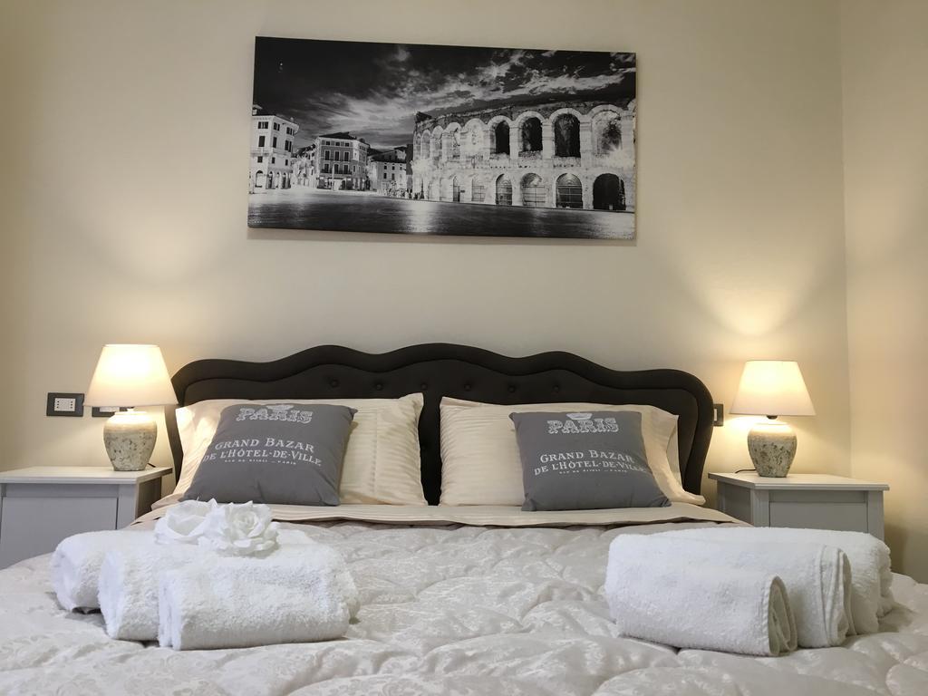 Residenza Elisabetta Hotel Verona Luaran gambar